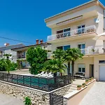Daire Abros Potkrovlje Crikvenica