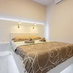 Abros Potkrovlje *