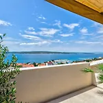 Abros Potkrovlje *