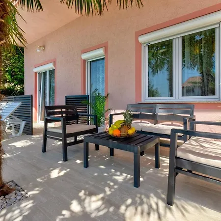 Appartement Abros Potkrovlje