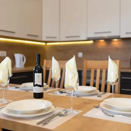 Abros Potkrovlje Appartement *