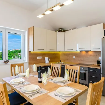 Appartement Abros Potkrovlje