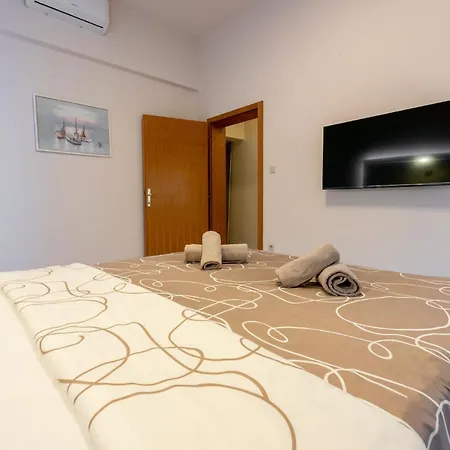 Appartement Abros Potkrovlje