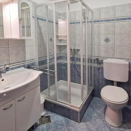 Abros Potkrovlje * Crikvenica