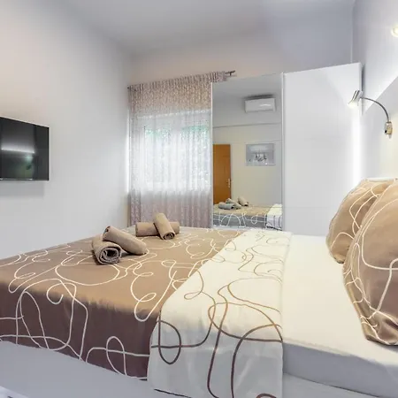 Abros Potkrovlje Apartment Crikvenica
