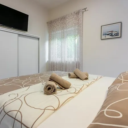 Abros Potkrovlje Appartement *