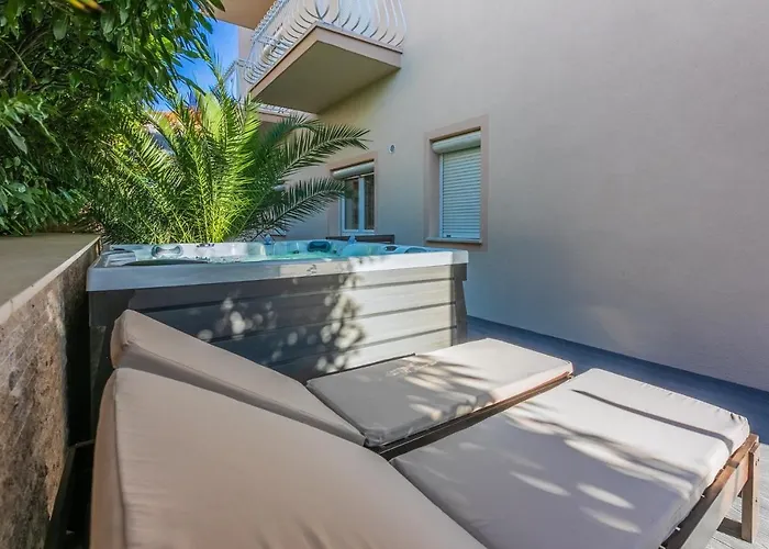 Abros Potkrovlje Appartement *