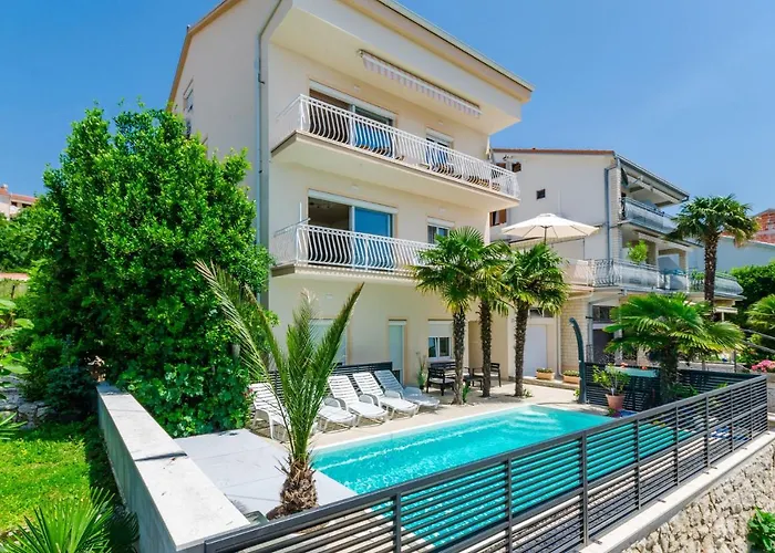 Appartement Abros Potkrovlje